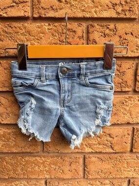 💫10/$25 • Osh Kosh Light Denim Distressed Skinny Shorts